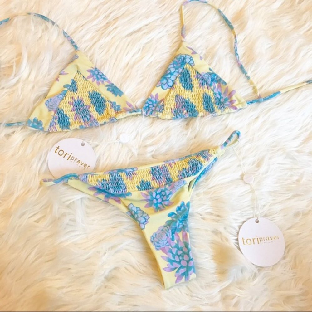 CCO SALE Tori praver succulent lilikoi top
